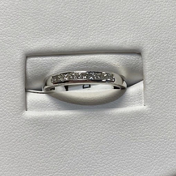 White Gold 14kt. Princess Cut Diamond 0.25ct