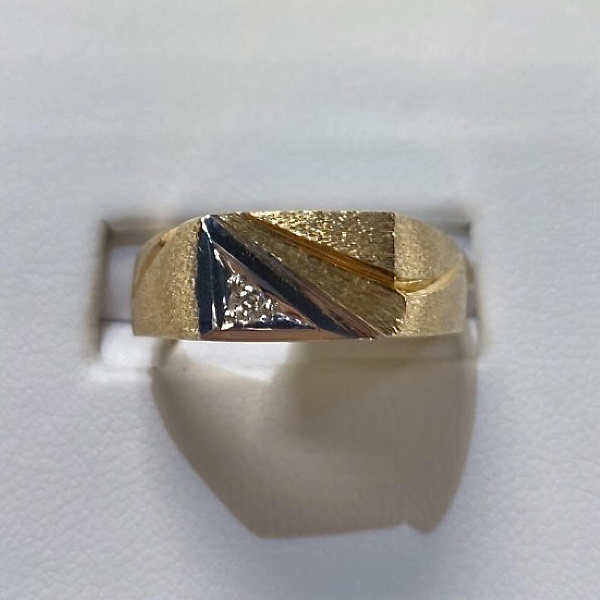 White & Yellow Gold 10kt. Canadian Diamond Signet Ring