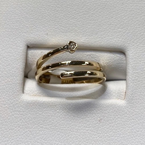 Yellow Gold 10kt. Diamond