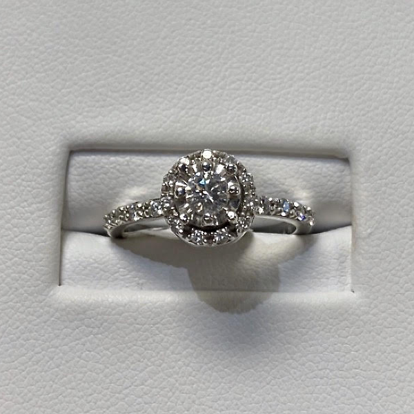 White Gold 14kt. Diamond Halo 0.50ct