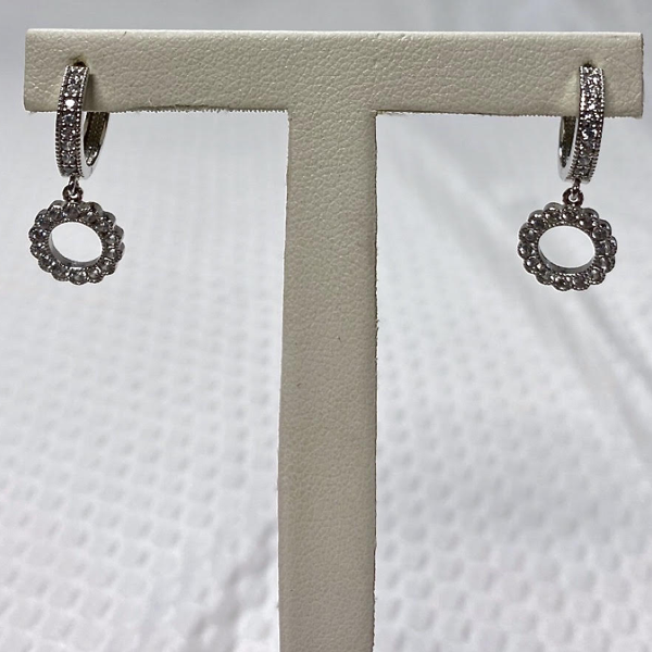 Silver Cubic Huggies