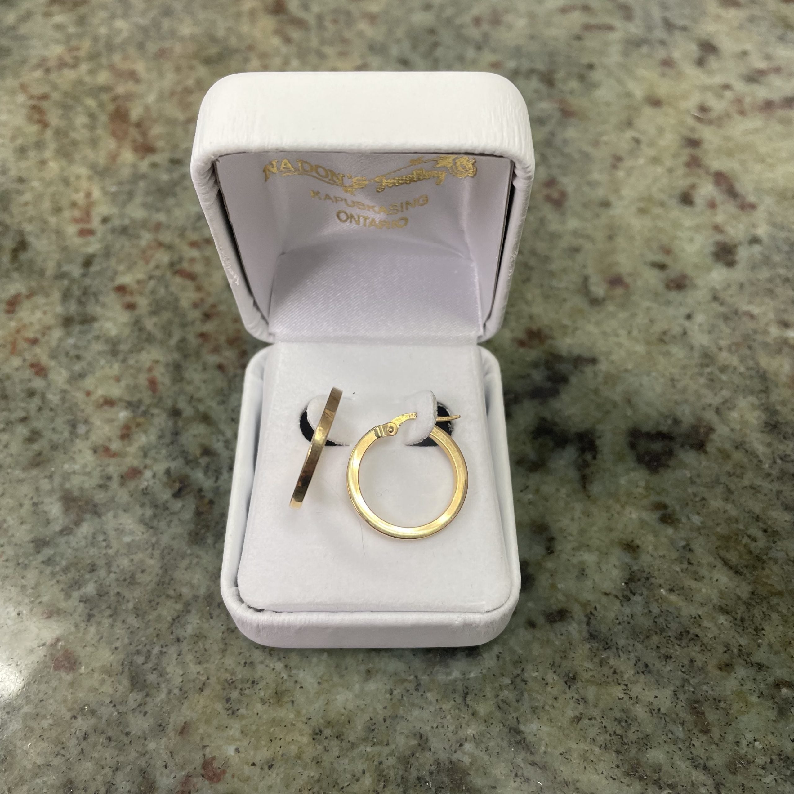 10kt yellow gold plain hoops