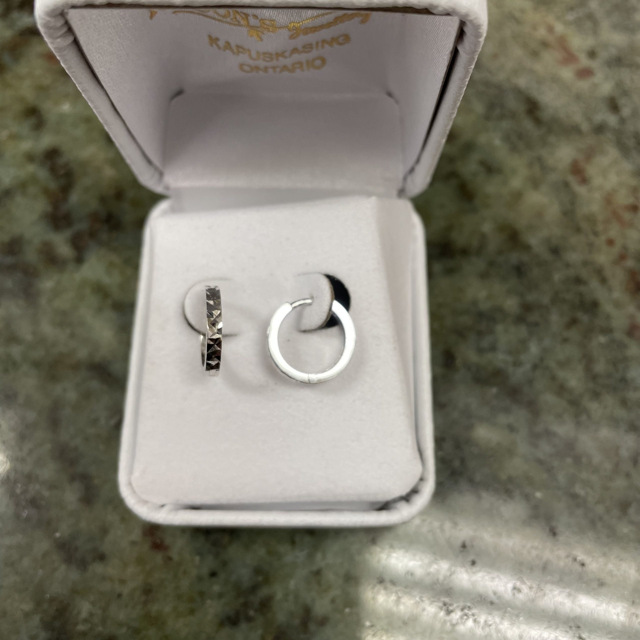 10kt white gold huggies
