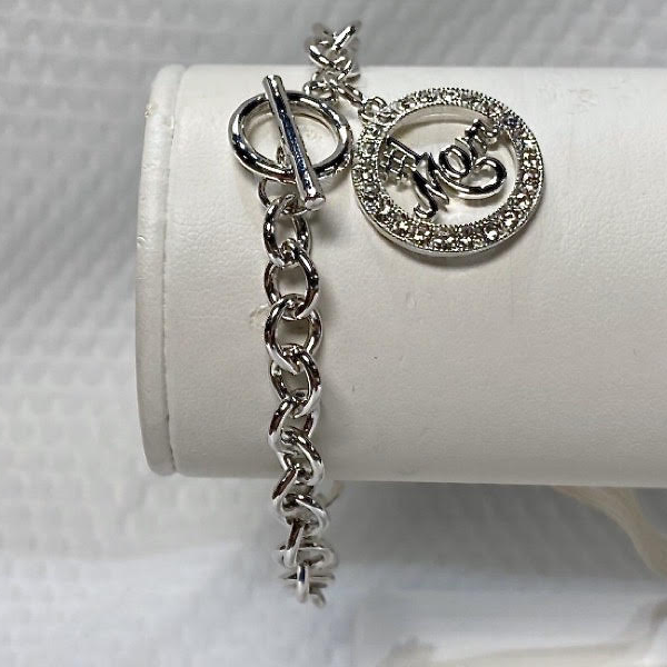 Mom- Silver Bracelet