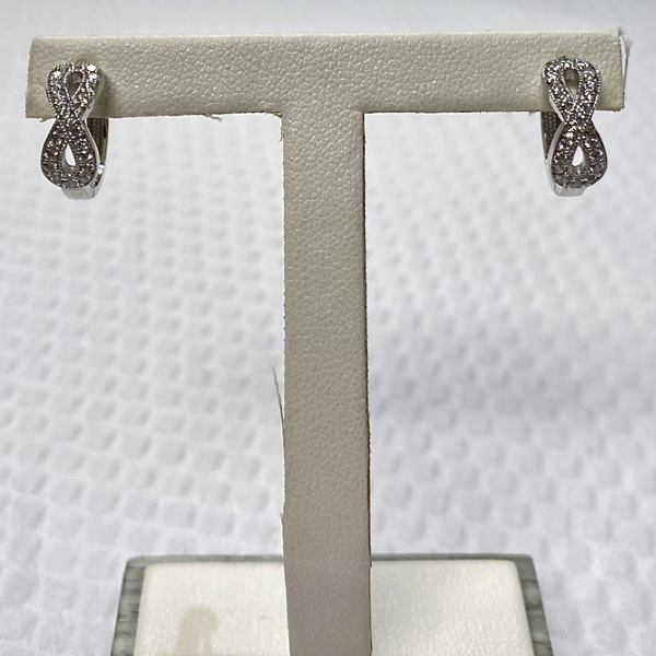 Silver Cubic Huggies