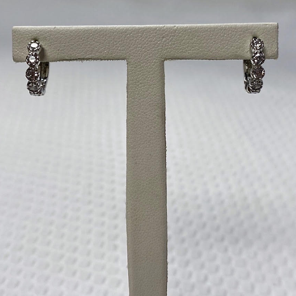 Silver Cubic Huggies