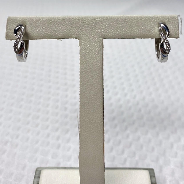 Silver Cubic Huggies