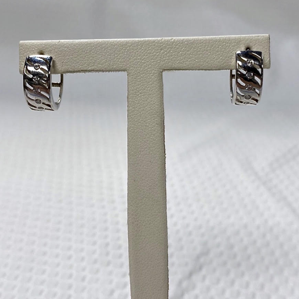 Silver Cubic Huggies