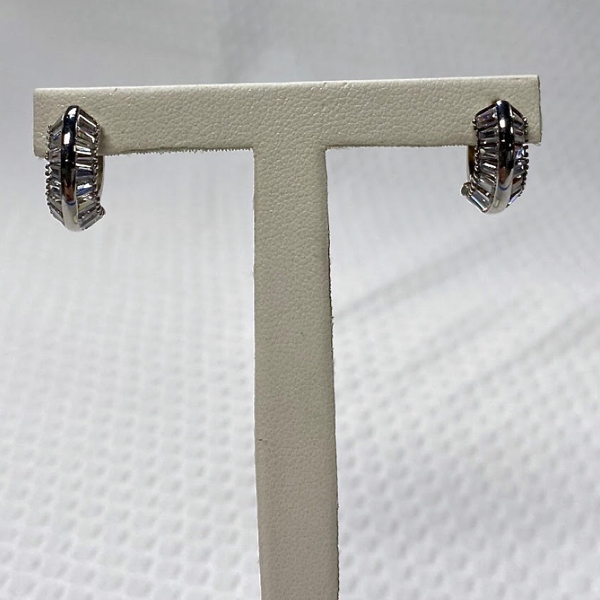 Silver Cubic Huggies