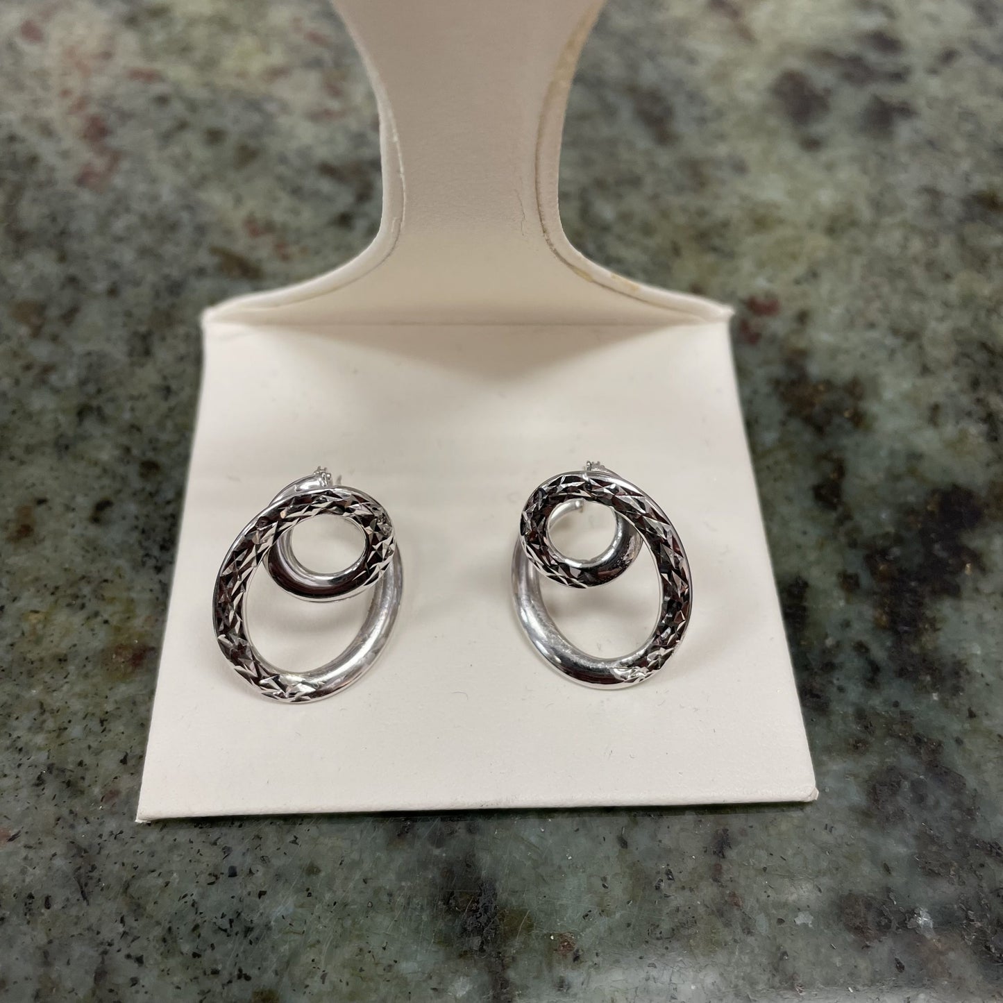 10kt white gold hoop earrings