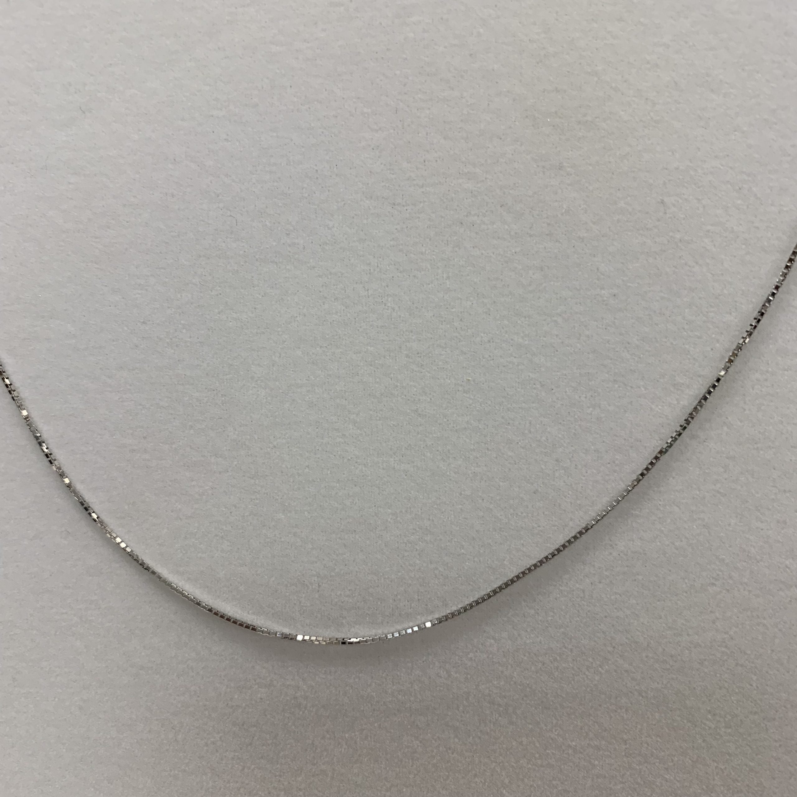 10kt White Gold Light Box Chain 14"