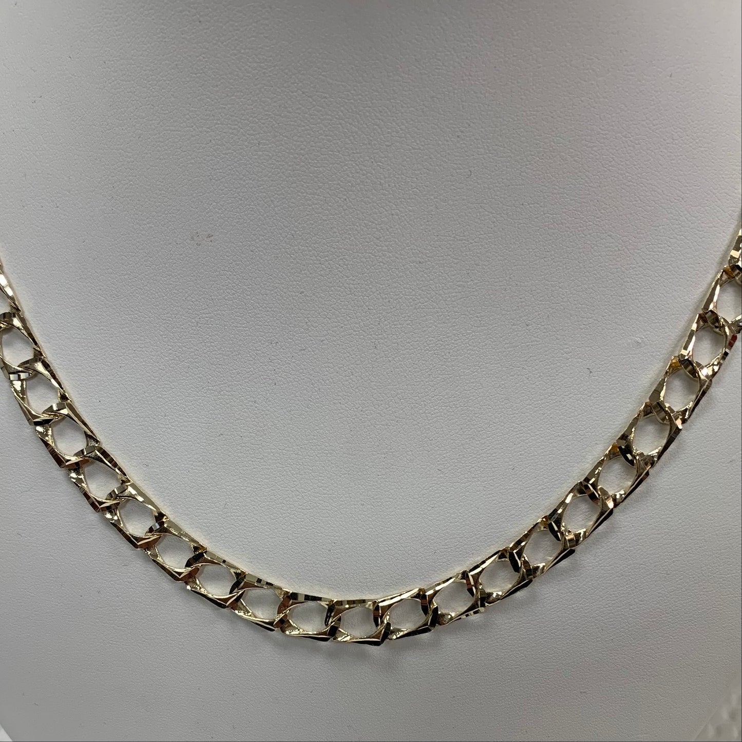 10kt Yellow Gold Diamond Cut Curb Chain 22"
