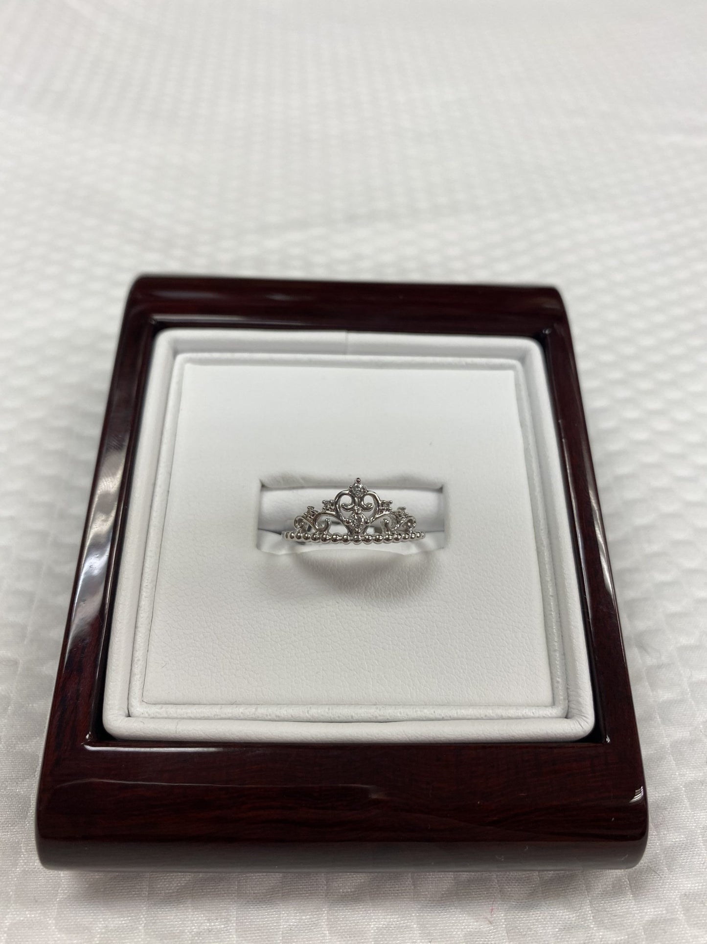 10kt White Gold Diamond Ring