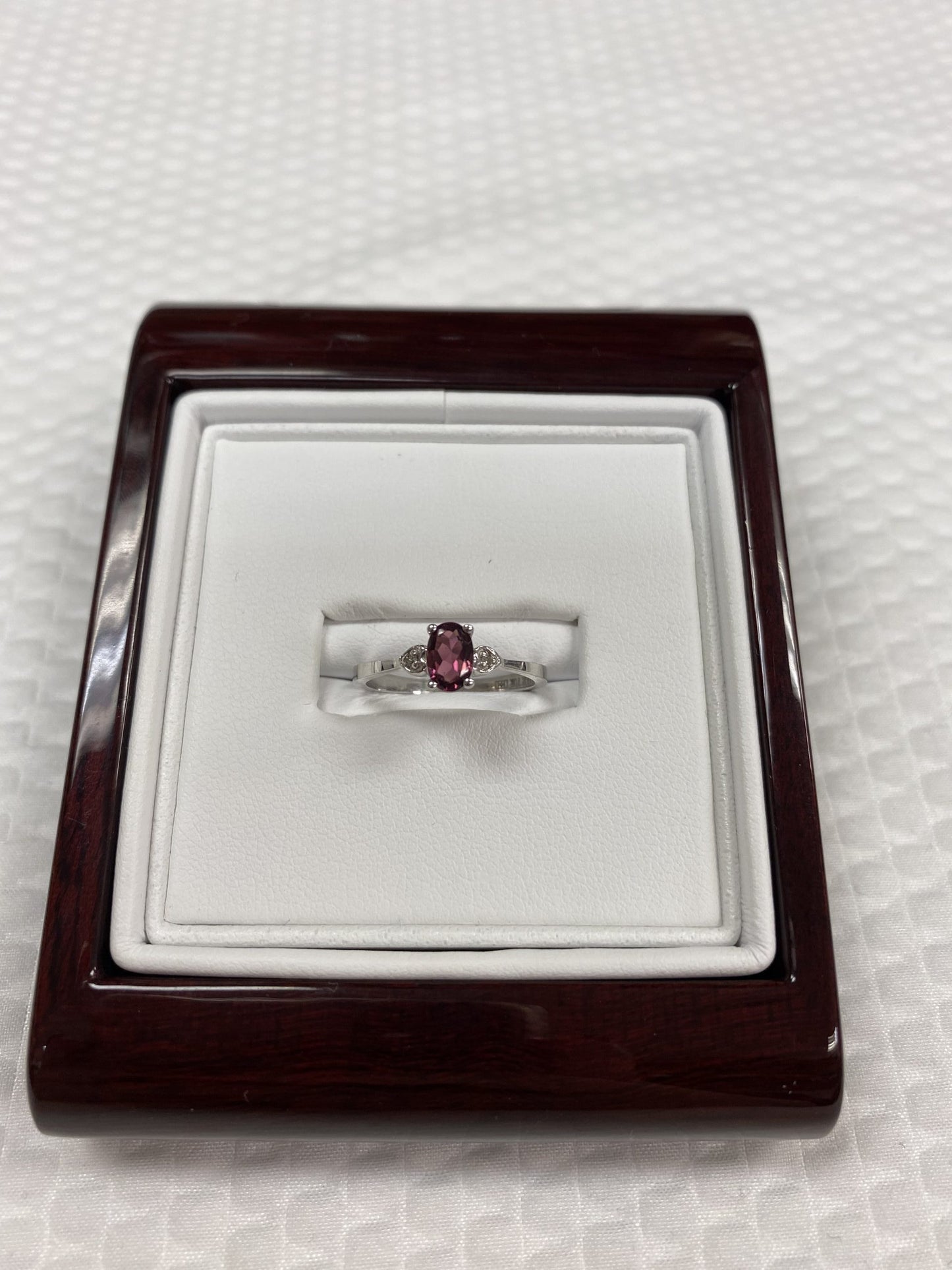 10kt White Gold Diamond and Alexandrite Ring