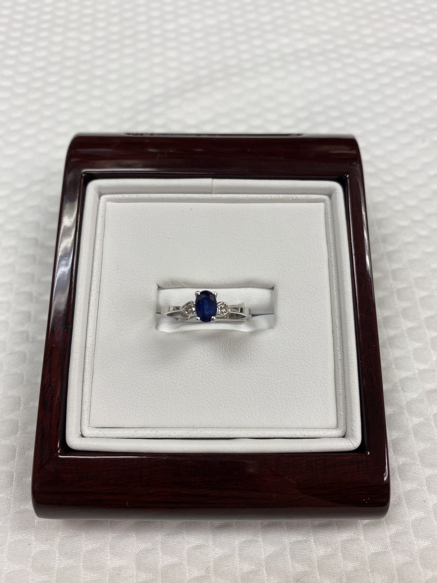 10kt White Gold Diamond and Blue Sapphire Ring