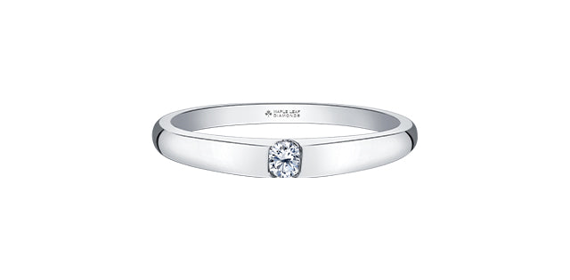 14kt white gold canadian diamond ring .10ct