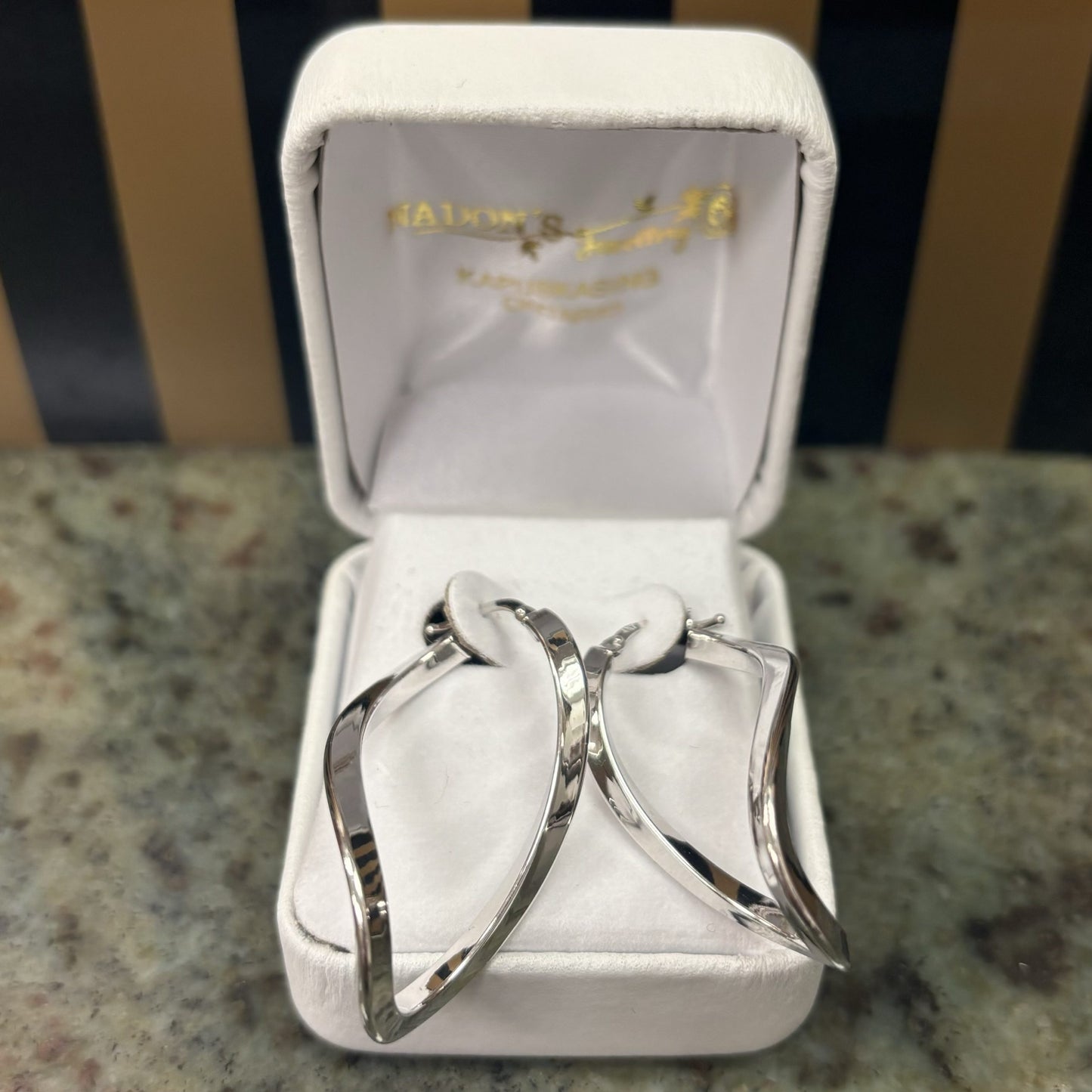 10kt white gold earrings
